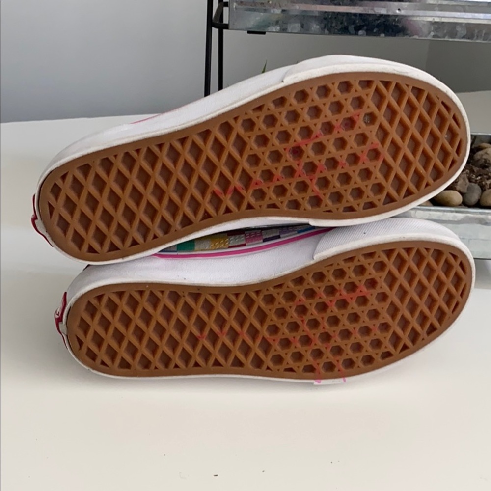 Vans - Picture 6 of 8